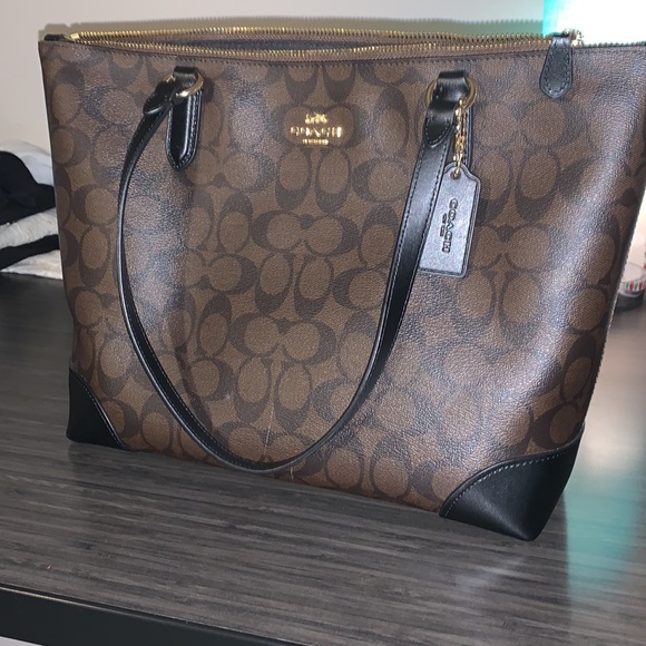 Coach Handbags - Coach Purse